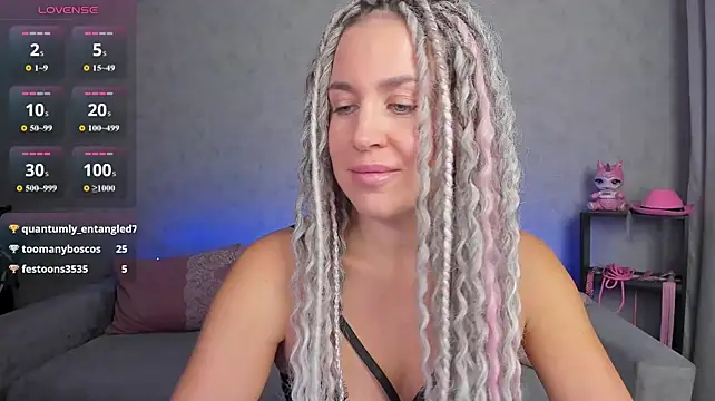 Fire__Dancer live cam on StripChat
