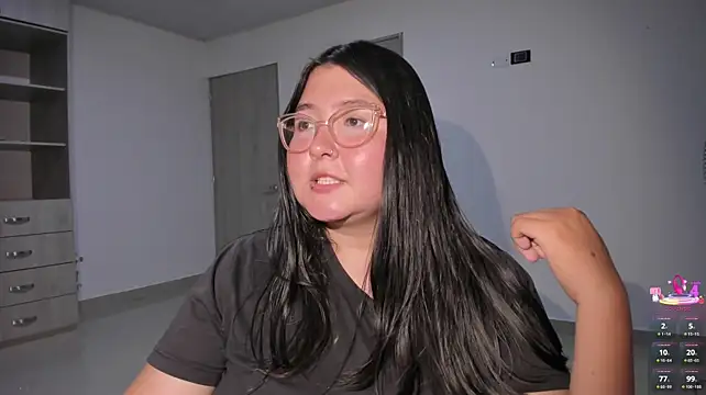 chloe_blade
