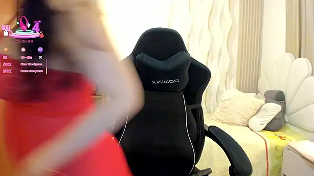 Luucyfer live cam on StripChat