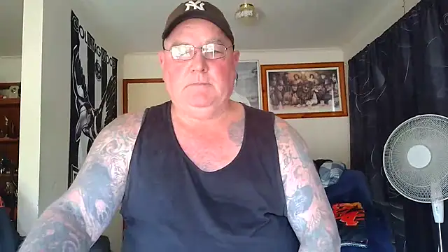 KINKYBLUEYES69