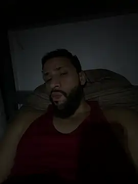 Mclean10 live cam on StripChat