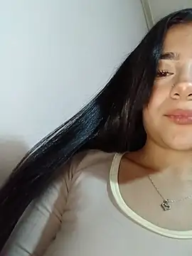 Sofiaa_Duque live cam on StripChat