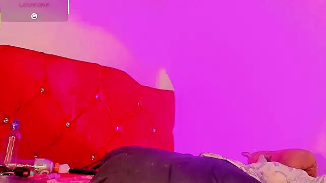 naomy__xx live sex cam