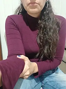 Lupita_sol live cam on StripChat