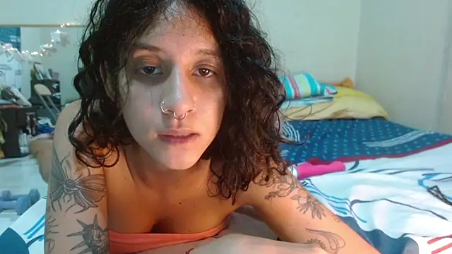 AlinaWoolf_