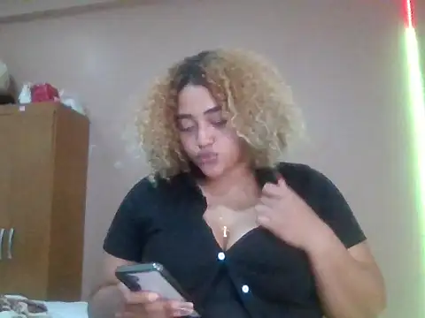 CarnalScandal live cam on StripChat