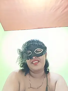 ShaniNsula2026 live cam on StripChat