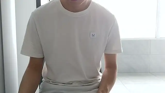 nole_china7 (Ask my age) - Talk ​and ​Fun 来聊天，来玩耍
