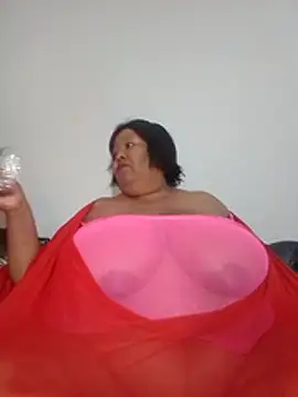 nancy111 live cam on StripChat