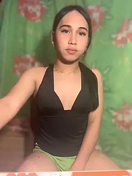 hugecock_mandy live cam on StripChat