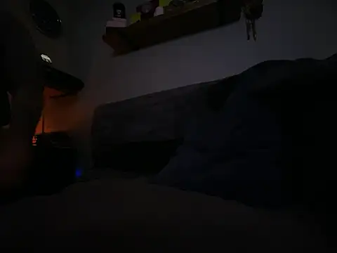 Tattooednakedguy live cam on StripChat
