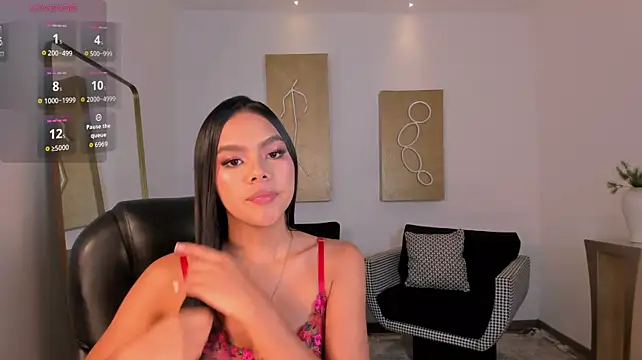 SaphiraJames live cam on StripChat