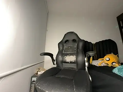 stevenvortex live cam on StripChat