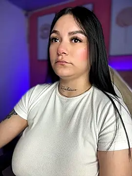 Megaan__More live cam on StripChat