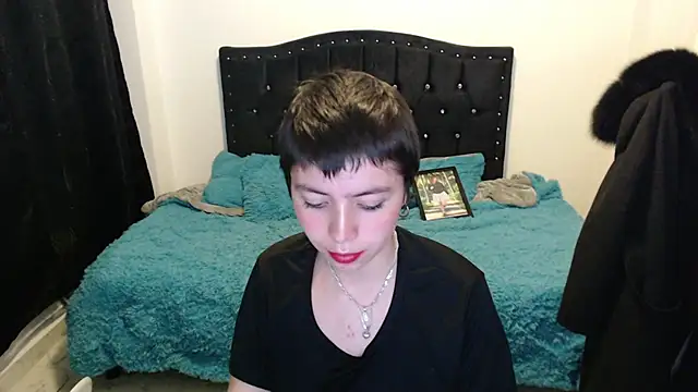 Dafn_12 live cam on StripChat