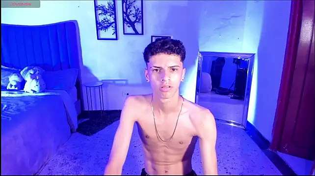 JuniorPrinceMorris live cam on StripChat