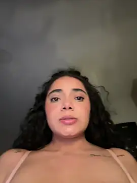 Webcam en directo de la chica Curlyierr