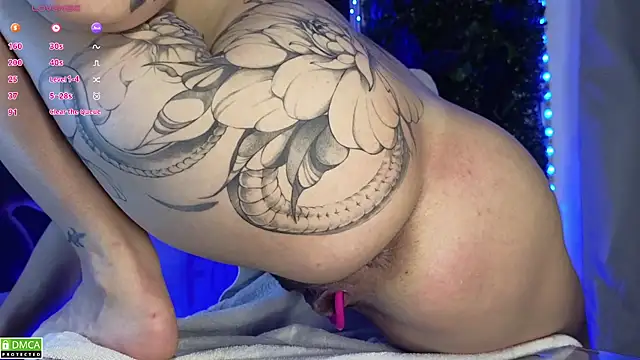 hazekiss live cam on StripChat