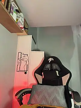 AsianMilfSheryl