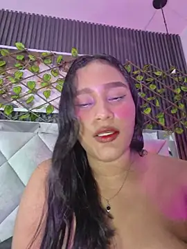 Sara_Chanel_