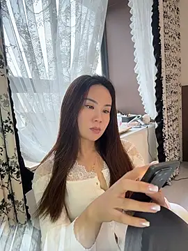 Yioyio-666 webcam