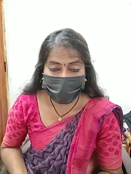 tamil_Sigappu_Roja