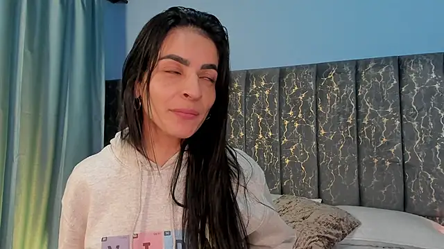 Samantha_Velle