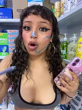 alana_king7
