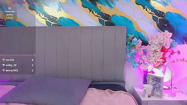 Zoe_Bloom__