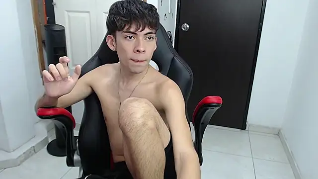 Hiso_kai live cam on StripChat