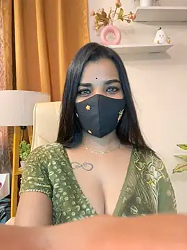 its_ur_flora live cam on StripChat
