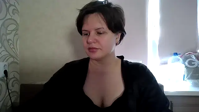 Kavoreli live cam on StripChat