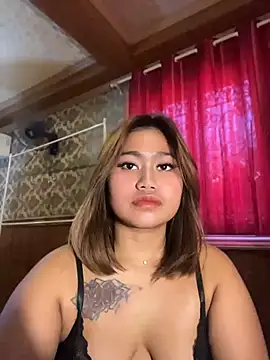 vien_pussy69 live cam on StripChat