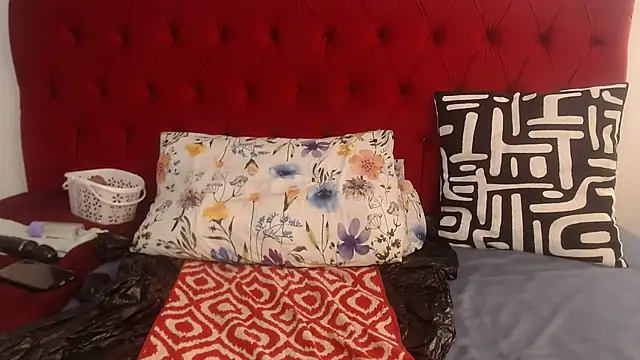 CurvyQueenx2