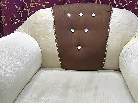 hot_avika