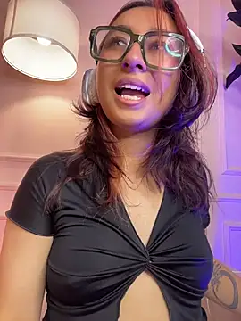 FoxyLauren