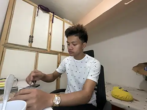 wildpinoy27 live cam on StripChat