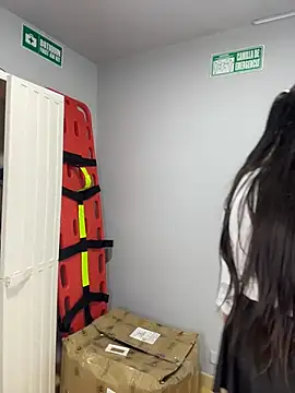 luisany (F young) - I'M GONNA TAKE OFF MY BLOUSE + SPIT ON M