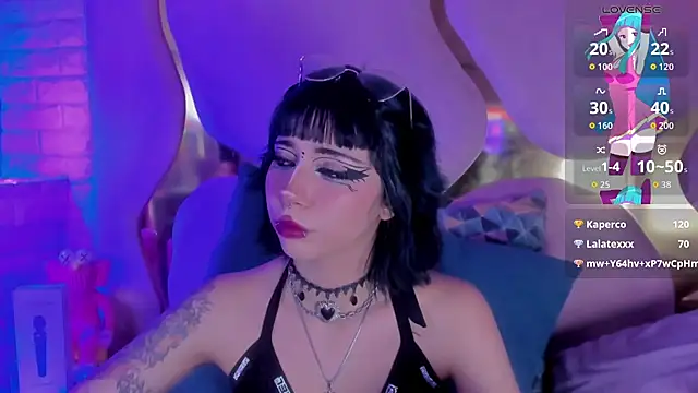 Niina_sssy live cam on StripChat