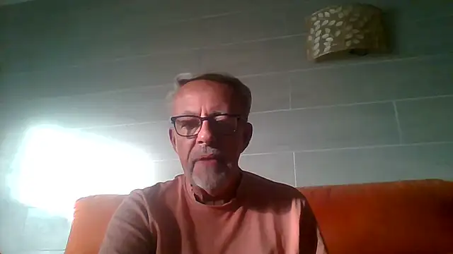 tuggy59 (M grandpa) - cumming with my vibrator
