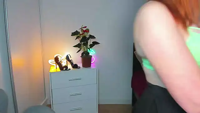 LAYLAxSTAR