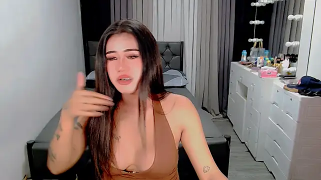 XaliaGrey_