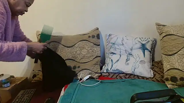 meturedboobyqueen