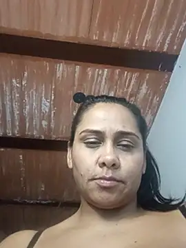 annie_maracas