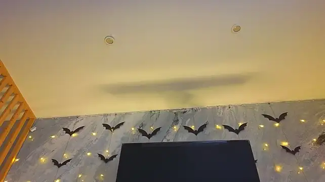 miss_bubbles_ live cam on StripChat