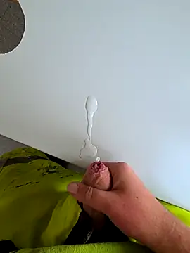 paulse01 (M young) - Cum at work