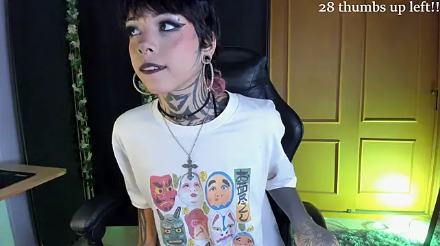 miss_tomie live cam on StripChat