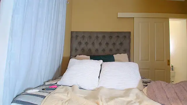nanababe1 live cam on StripChat