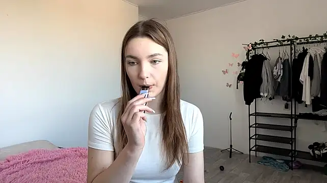 JuleCawood live cam on StripChat