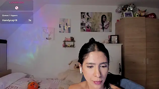 Veronikolsen- live cam on StripChat
